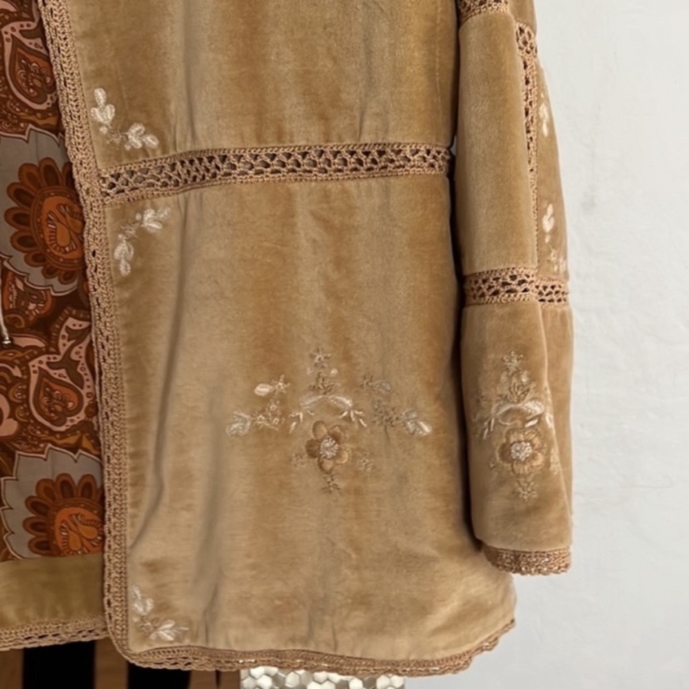 NWT Golden Brown the Label Sand Velvet Jacket, Small - Picture 4 of 16